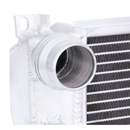Mishimoto Performance Aluminium Radiator For BMW E46 (non-M) 3 Mishimoto Performance Aluminium Radiator For BMW E46 (non-M) - Image 3